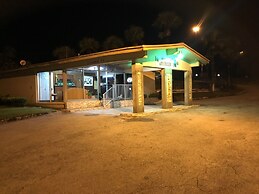 American Inn and Suites