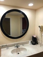 Scottish Inn & Suites