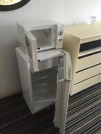 Scottish Inn & Suites