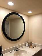 Scottish Inn & Suites