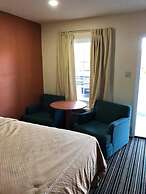 Scottish Inn & Suites