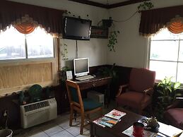 Scottish Inn & Suites