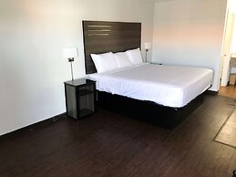 Suburban Studios North Charleston I-526