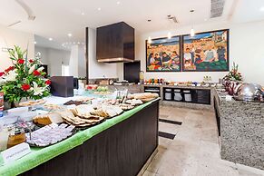 Baymont Inn and Suites Lazaro Cardenas