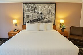 Creekside Inn & Suites