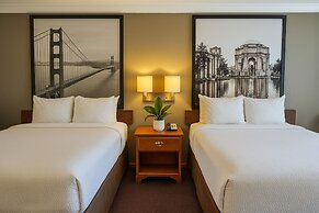 Creekside Inn & Suites