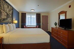Creekside Inn & Suites