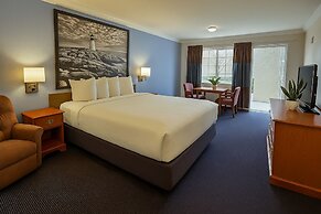 Creekside Inn & Suites