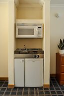 Creekside Inn & Suites