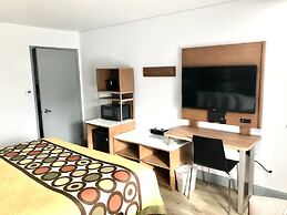 Super 8 by Wyndham Fort Bragg