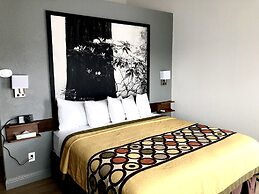 Super 8 by Wyndham Fort Bragg