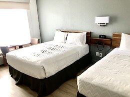 Super 8 by Wyndham Fort Bragg