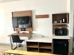 Super 8 by Wyndham Fort Bragg