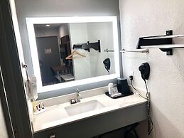 Super 8 by Wyndham Fort Bragg