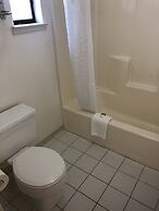 Super 8 by Wyndham Fort Bragg