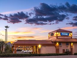 Travelodge by Wyndham Tucson AZ