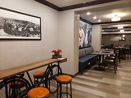 Oxford Suites Downtown Spokane