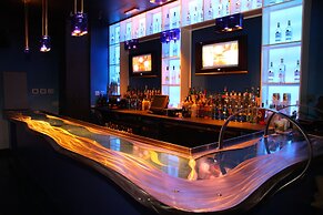 Shephard's Beach Resort