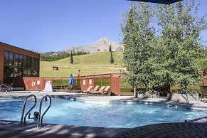 Huntley Lodge at Big Sky Resort