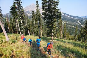 Shoshone Condos at Big Sky Resort