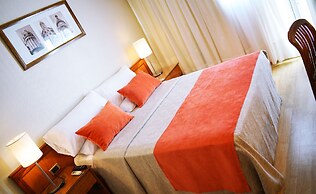 Hotel Solans Carlton