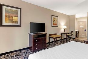 Best Western Plus Hobby Airport Inn & Suites