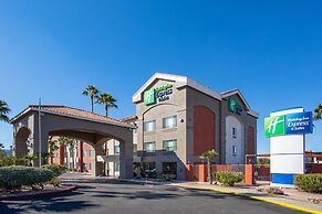 Holiday Inn Express & Suites Tucson North – Marana by IHG