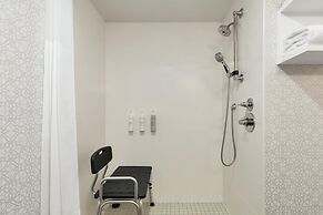 Hampton Inn Deadwood at Tin Lizzie Gaming Resort