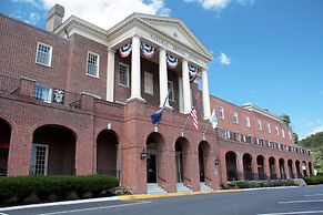 Natural Bridge Hotel, Trademark Collection by Wyndham