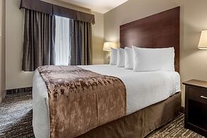 Best Western Plus Pembina Inn & Suites