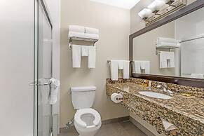 Best Western Plus Pembina Inn & Suites