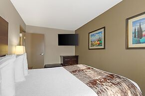 Best Western Plus Pembina Inn & Suites