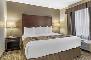 Best Western Plus Pembina Inn & Suites