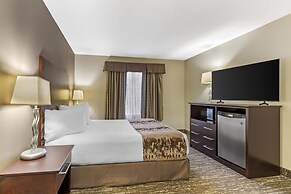 Best Western Plus Pembina Inn & Suites