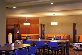 Courtyard by Marriott Alexandria Pentagon South