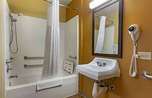 Extended Stay America Select Suites Hartford Manchester