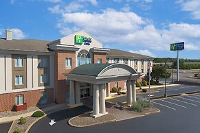 Holiday Inn Express Hotel & Suites Chambersburg by IHG