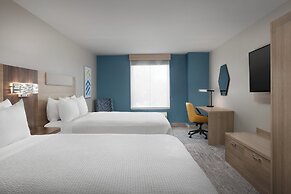 Holiday Inn Express Hotel & Suites Chambersburg by IHG