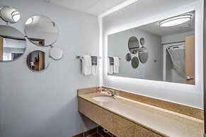 Elevation Inn & Suites, Trademark Collection by Wyndham
