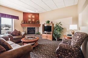 Elevation Inn & Suites, Trademark Collection by Wyndham