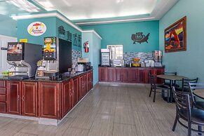 Super 8 by Wyndham Conference Center NAU/Downtown