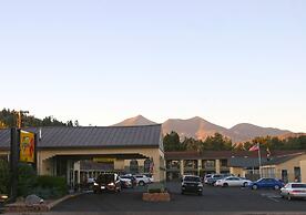 Super 8 by Wyndham Conference Center NAU/Downtown