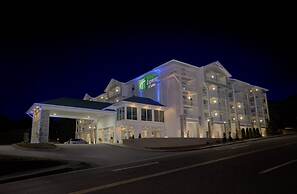 Holiday Inn Express and Suites Pigeon Forge Sevierville, an IHG Hotel
