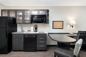 Candlewood Suites Charlotte - Arrowood by IHG