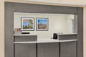 Candlewood Suites Charlotte - Arrowood by IHG