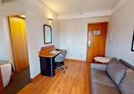 Estanplaza International