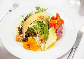 Estanplaza International