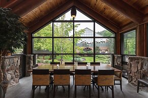 Westgate Smoky Mountain Resort & Water Park