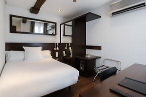 Petit Palace Arana