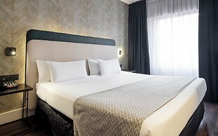 Hotel ILUNION Suites Madrid